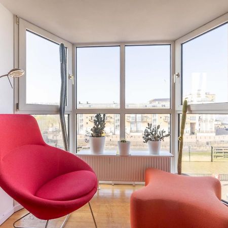 Sunny Maisonette With Views Over Canary Wharf, London Eksteriør billede