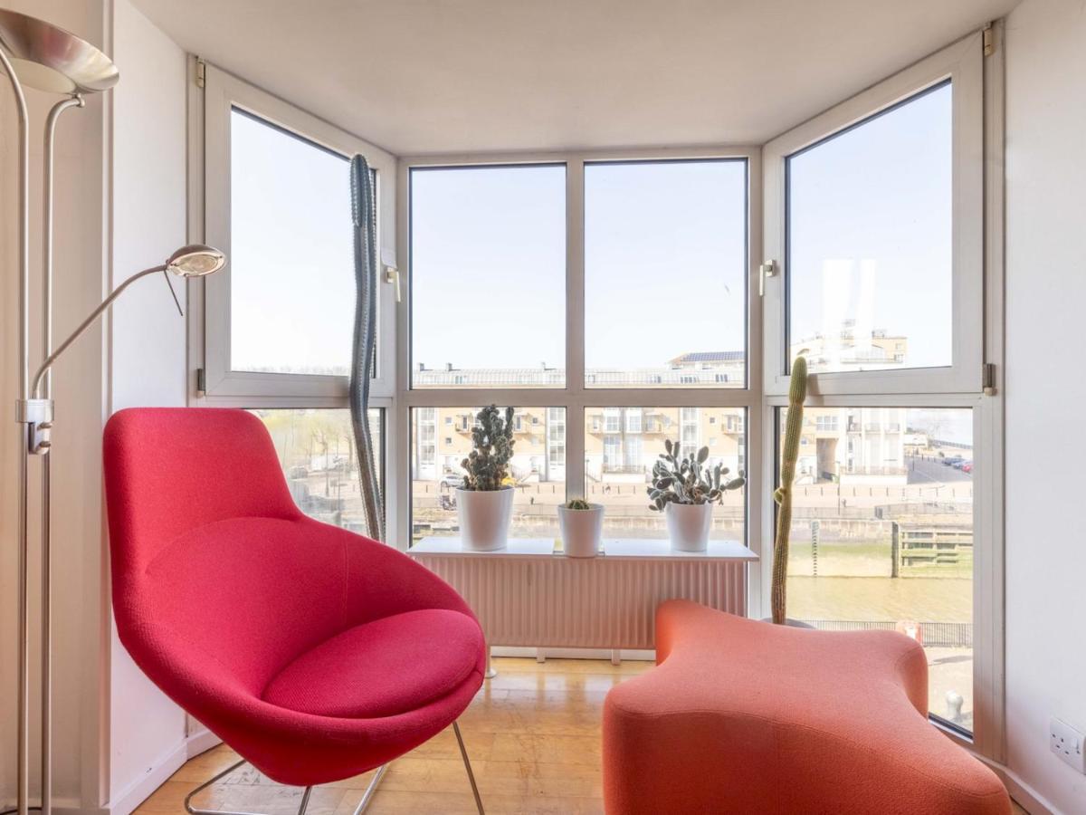 Sunny Maisonette With Views Over Canary Wharf, London Eksteriør billede