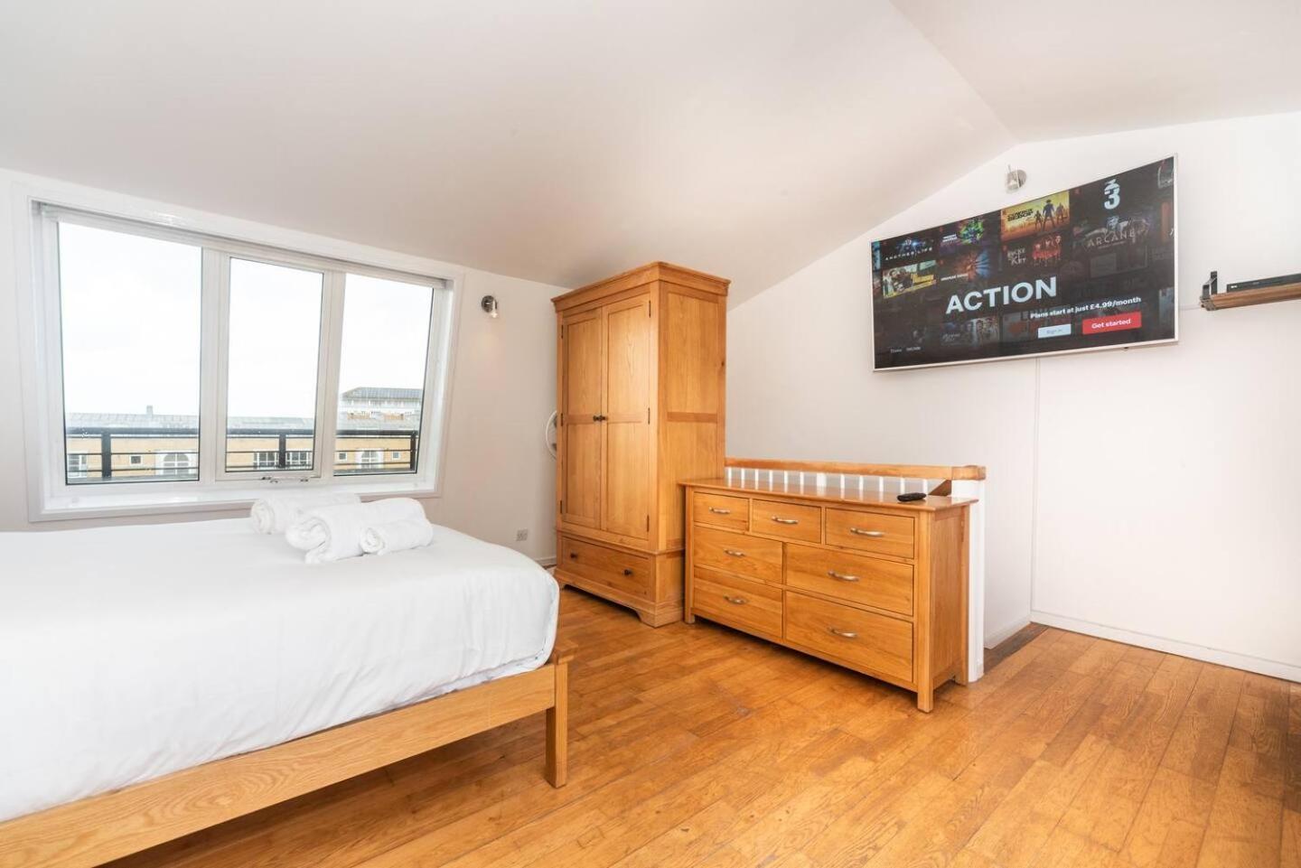 Sunny Maisonette With Views Over Canary Wharf, London Eksteriør billede