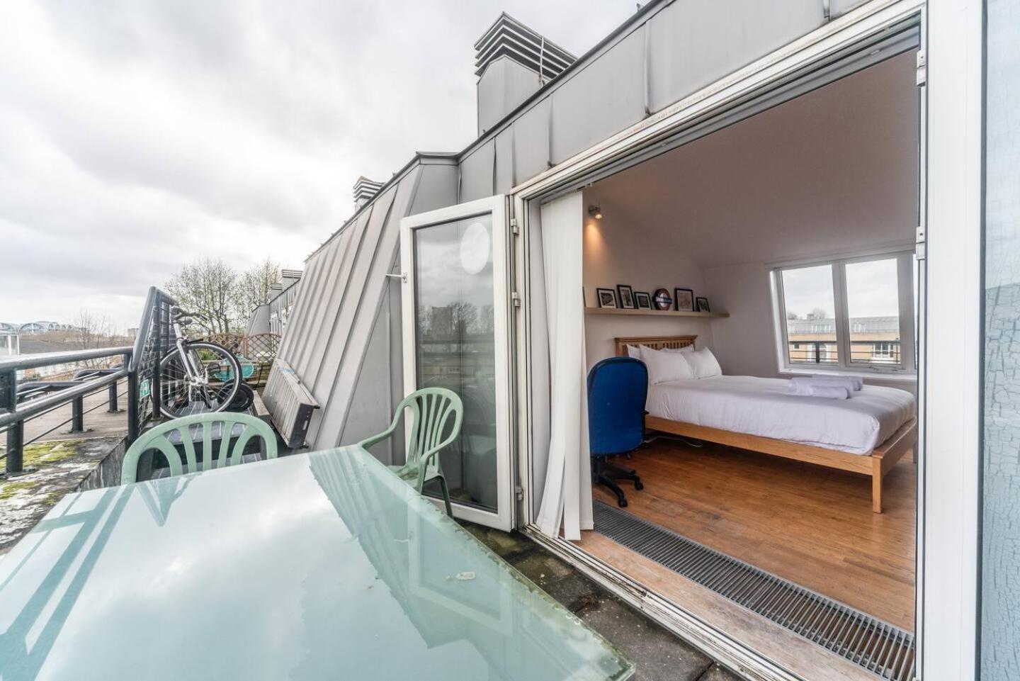 Sunny Maisonette With Views Over Canary Wharf, London Eksteriør billede