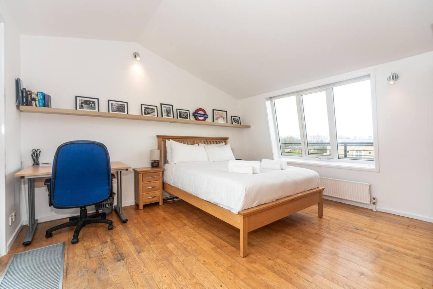 Sunny Maisonette With Views Over Canary Wharf, London Eksteriør billede