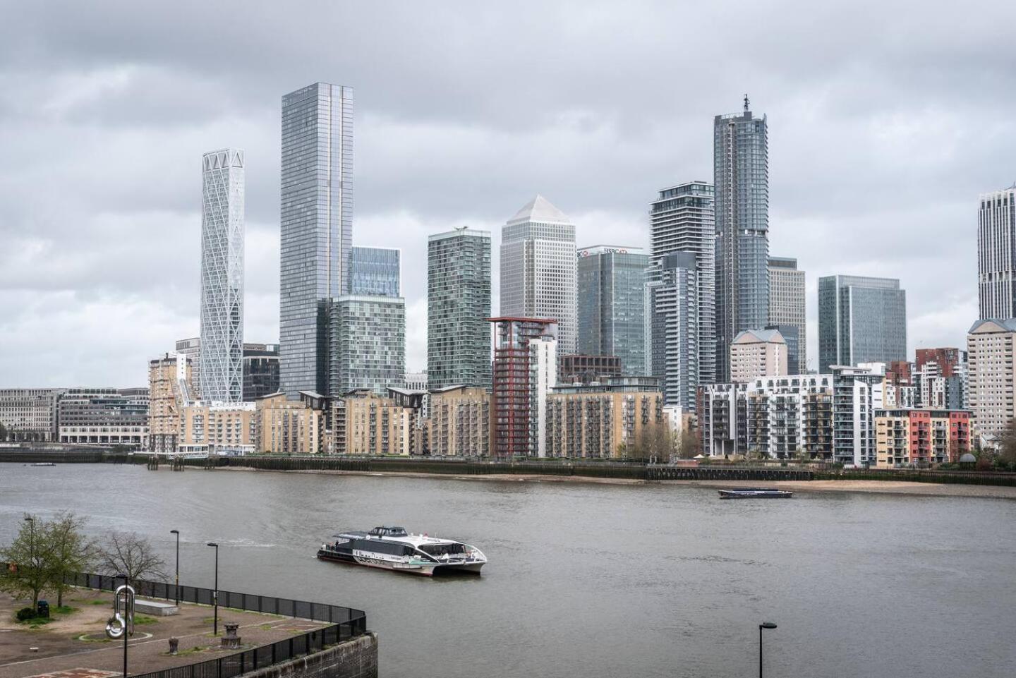Sunny Maisonette With Views Over Canary Wharf, London Eksteriør billede