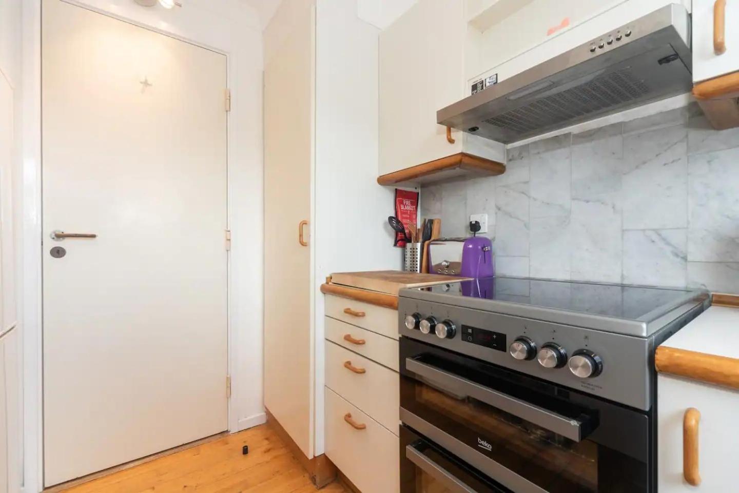Sunny Maisonette With Views Over Canary Wharf, London Eksteriør billede