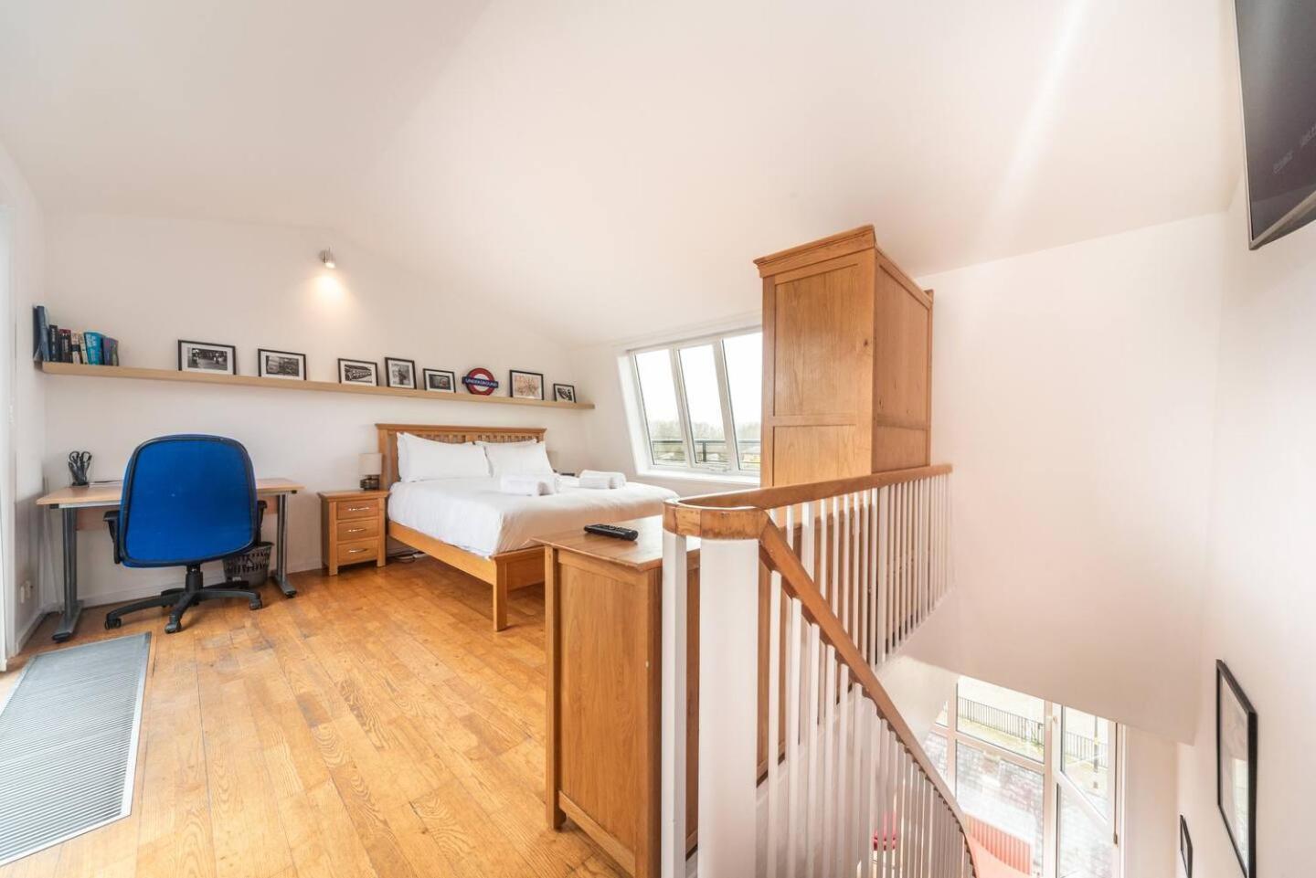 Sunny Maisonette With Views Over Canary Wharf, London Eksteriør billede